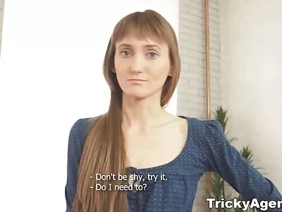 Gebonden meisje geeft pijpbeurt en ik neuk haar gratis bondage filmpjes