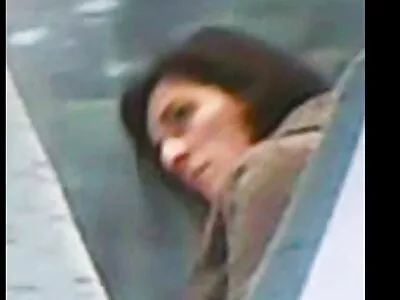 Hete brunette wordt gestraald met mooie sex film mijn lange lul