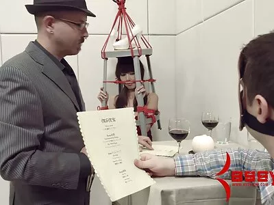 MILF met grote natuurlijke tieten geeft pijpbeurt gratis filmpjes sex en heeft seks