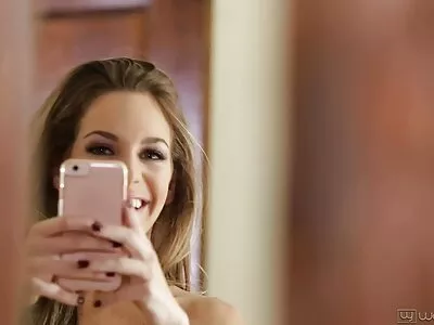 Grote kont cutie pijpbeurt en gratis erotische filmpjes wordt geneukt