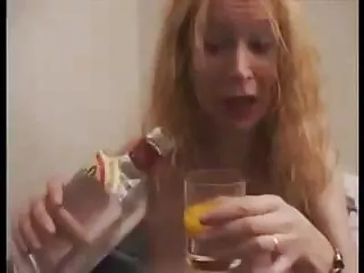 Een schoonheid in de keuken geneukt en pijpbeurt van xxx filmpjes haar
