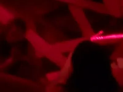 Ebony vriendin krijgt sperma gratis anale sex filmpjes op haar gezicht en tieten