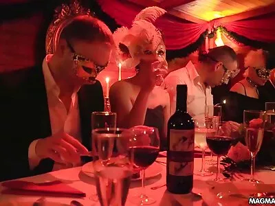 Blond tienerpaar homo sexfilmpjes wordt wild en neukt