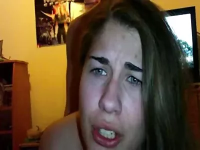 Sexy babe zuigt een lul in POV erotische filmpjes gratis