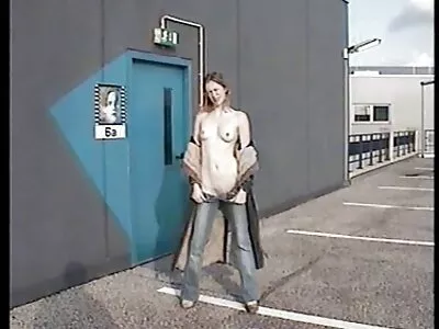 Schattige gratis erotiek film meid pijpt de grootste amateur lul ooit